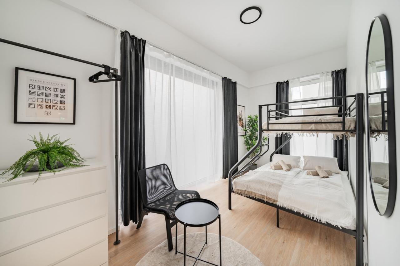 Chic Central City Rooms By Home2 Vienna Exterior photo