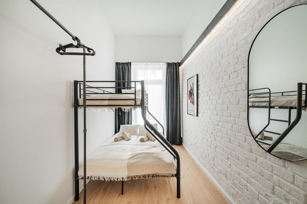 Chic Central City Rooms By Home2 Vienna Exterior photo